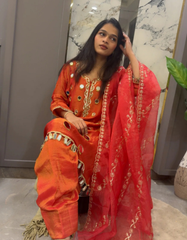 Avni Everyday Suit