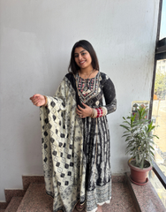 Heritage Mirrorwork Suit Set